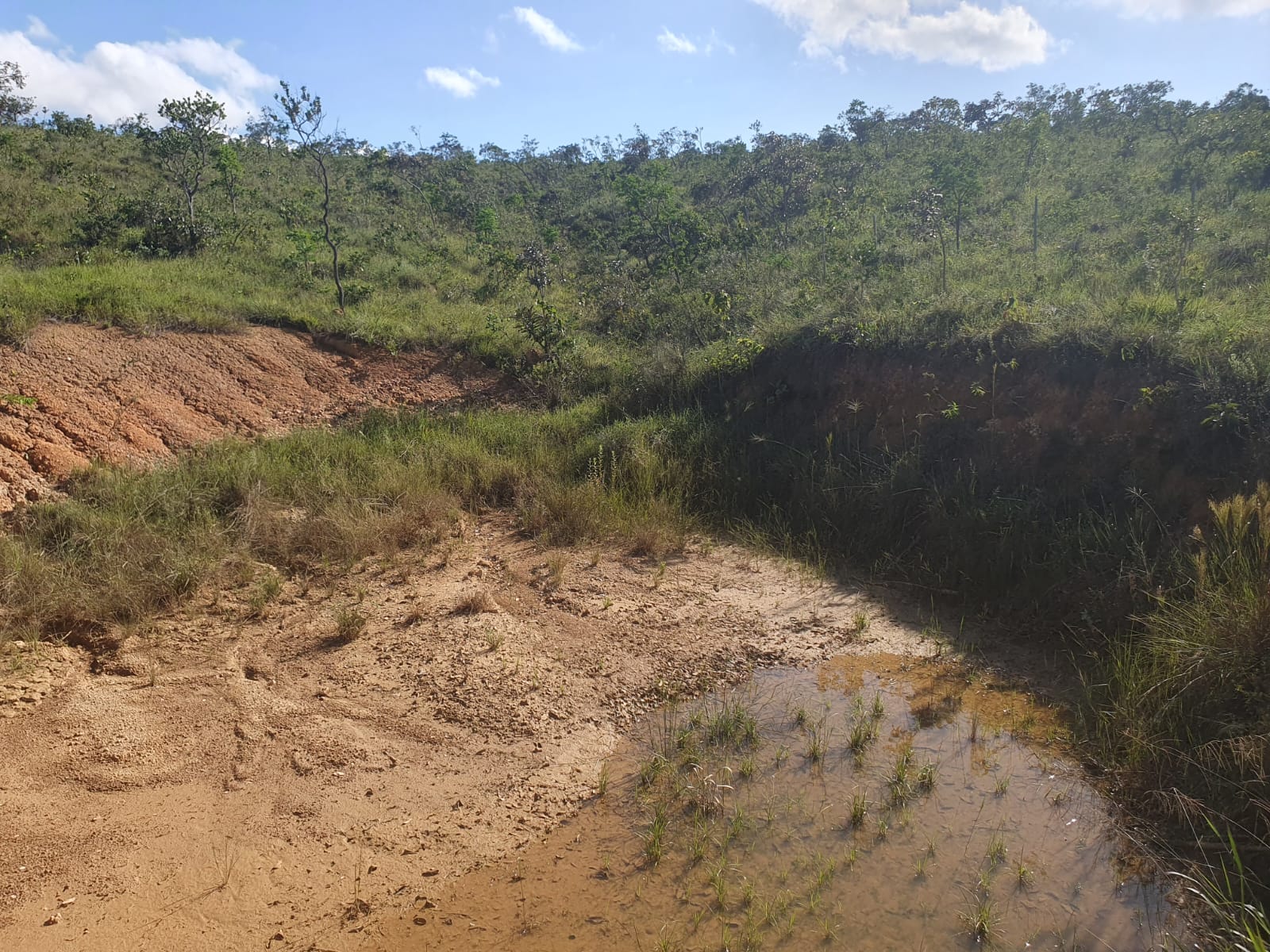 Excelente Terreno no condomínio Capão das Guaribas em Jaboticatubas