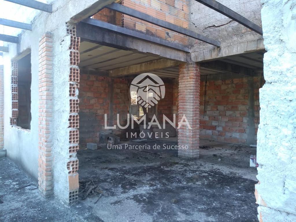 LOTE COM CONSTRUÇÃO