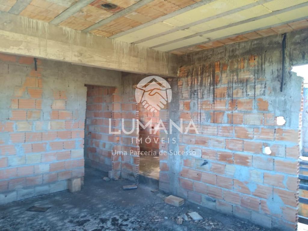LOTE COM CONSTRUÇÃO — foto 10 — Mangabeiras, Santana Do Riacho, MG