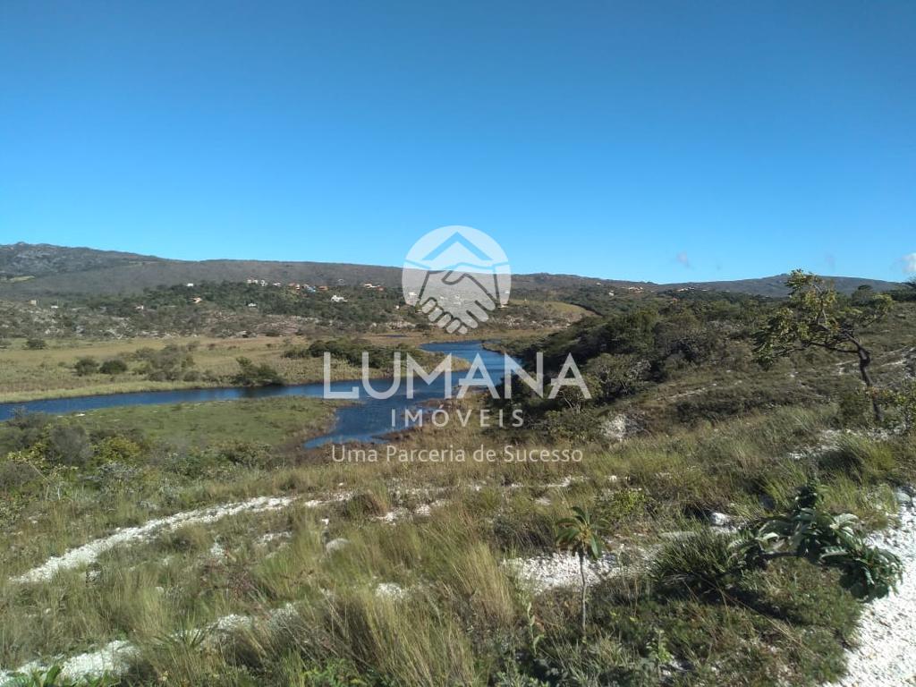 LOTE COM CONSTRUÇÃO