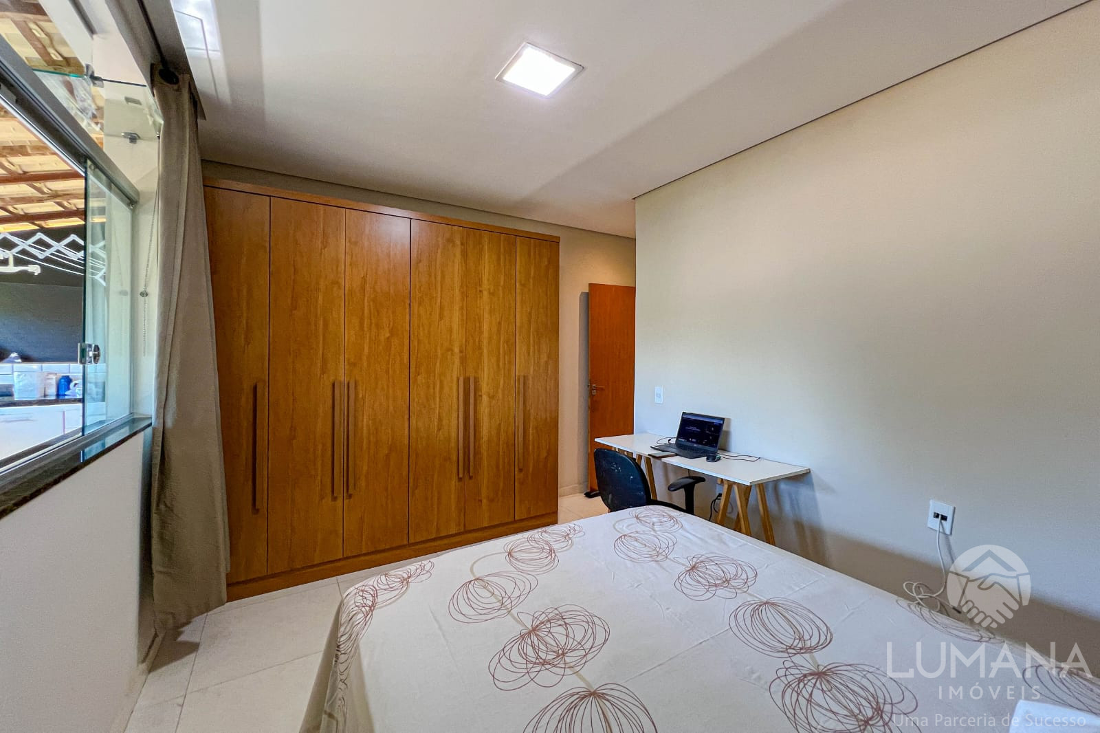 CASA NO RECANTO DA LAGOA