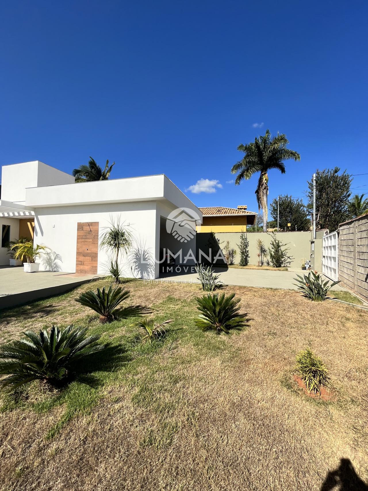 CASA PRÓXIMA A LAGOA