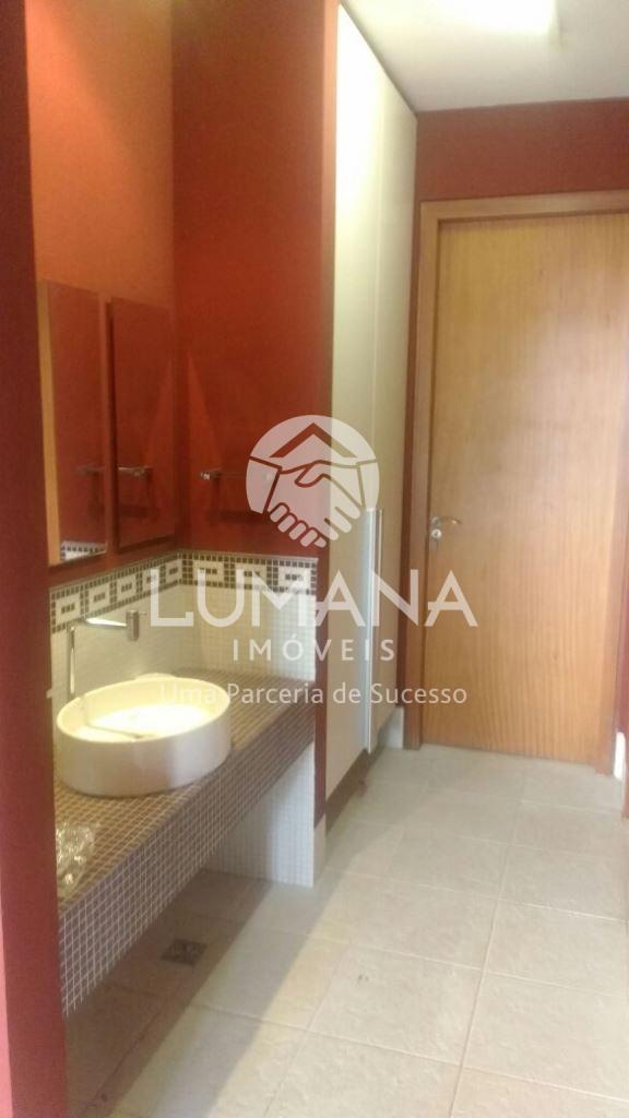 CONDOMÍNIO AMENDOEIRAS