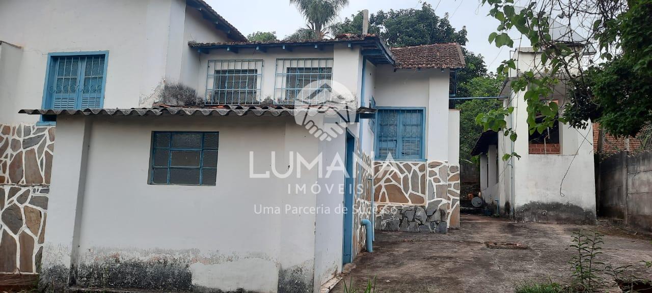 Área Central -  1900 m²