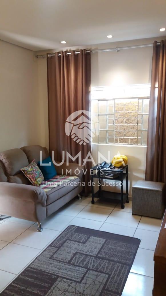 CASA INDEPENDENTE — foto 10 — São Cosme De Cima (são Benedito), Santa Luzia, MG