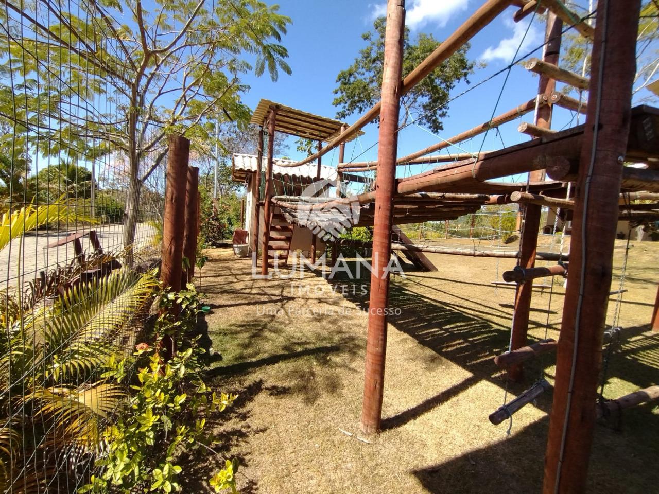 SÍTIO COM HABITE-SE