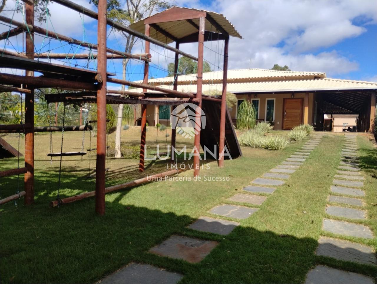 SÍTIO COM HABITE-SE