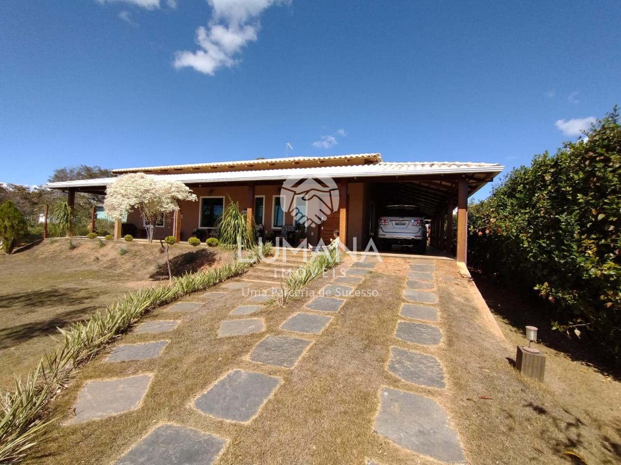 SÍTIO COM HABITE-SE