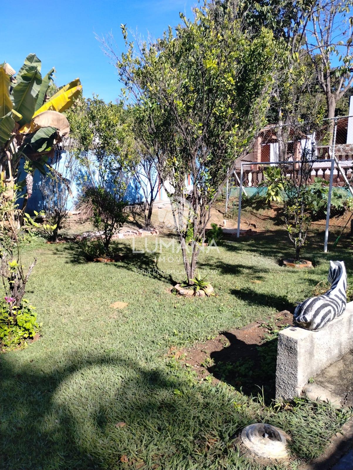 CASA COM PISCINA