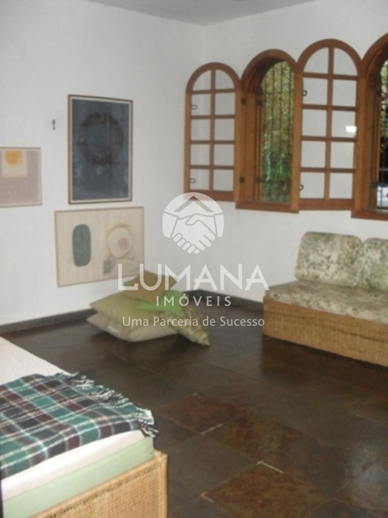 ÁREA  COM CASA NA VÁRZEA