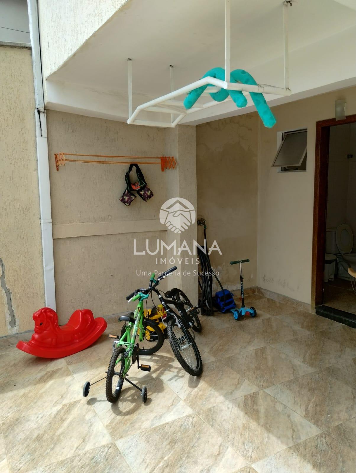 CASA COM PISCINA — foto 48 — São Benedito, Santa Luzia, MG