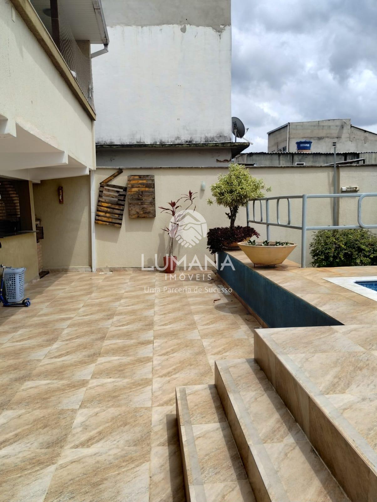 CASA COM PISCINA — foto 26 — São Benedito, Santa Luzia, MG