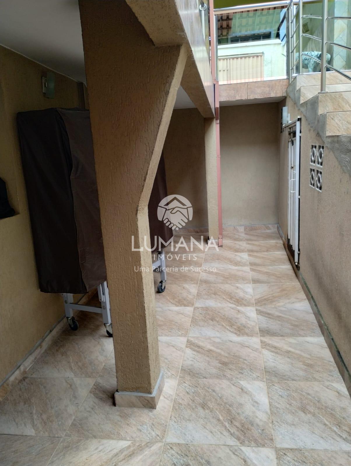 CASA COM PISCINA — foto 34 — São Benedito, Santa Luzia, MG