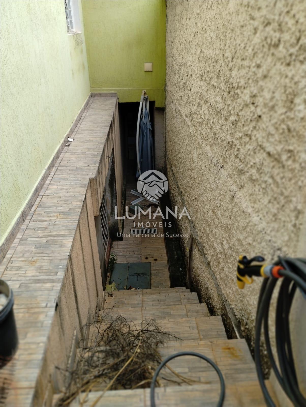 CASA COM PISCINA — foto 33 — São Benedito, Santa Luzia, MG