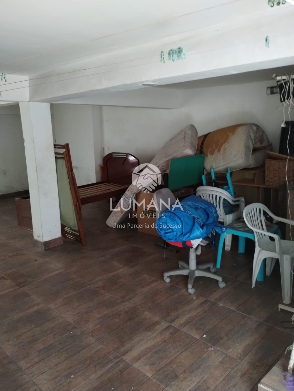 CASA COM PISCINA — foto 44 — São Benedito, Santa Luzia, MG