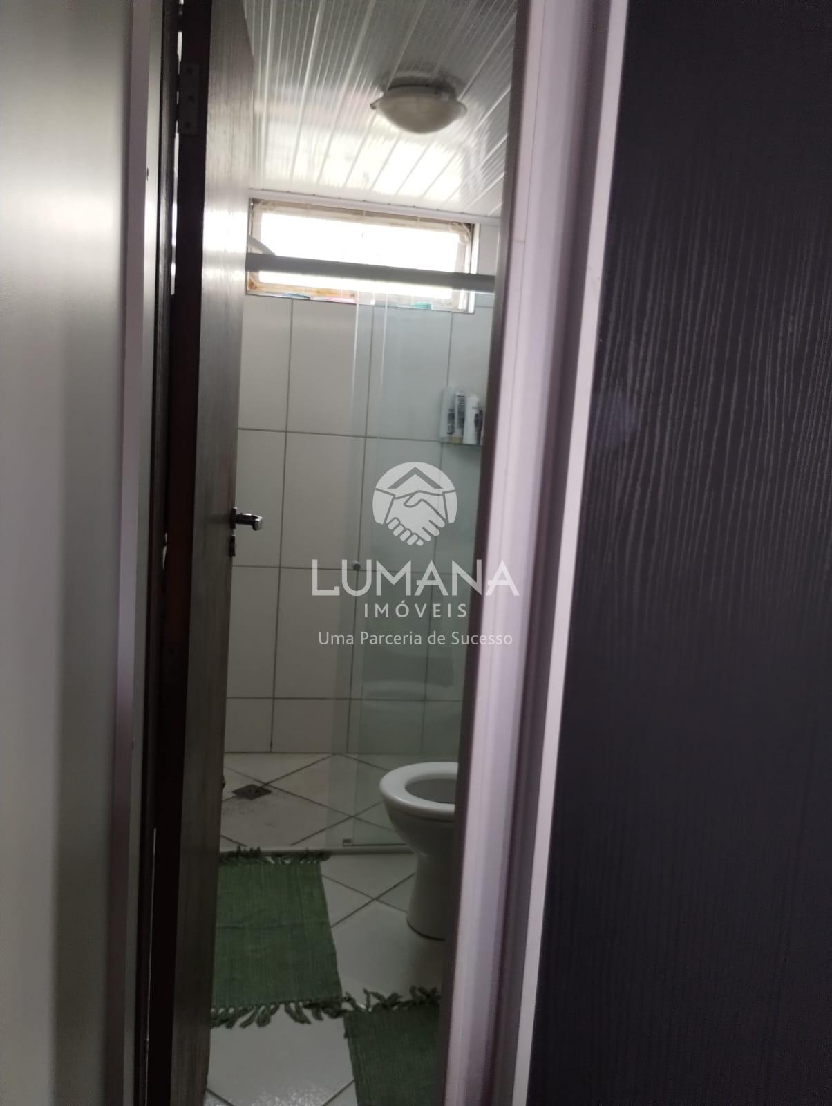 CASA COM PISCINA — foto 12 — São Benedito, Santa Luzia, MG
