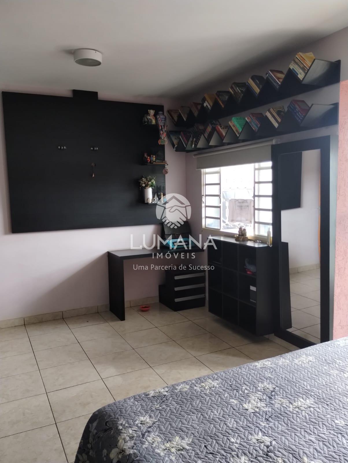 CASA COM PISCINA — foto 9 — São Benedito, Santa Luzia, MG