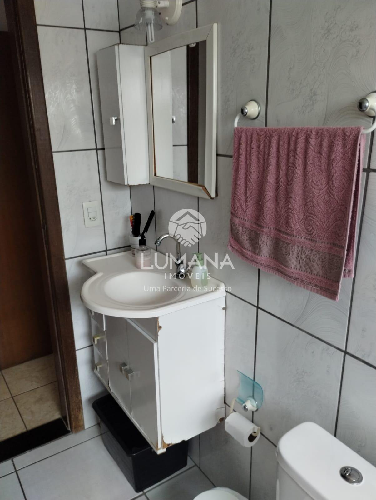 CASA COM PISCINA — foto 24 — São Benedito, Santa Luzia, MG