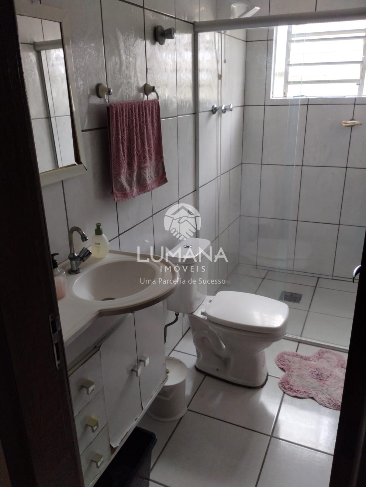 CASA COM PISCINA — foto 25 — São Benedito, Santa Luzia, MG