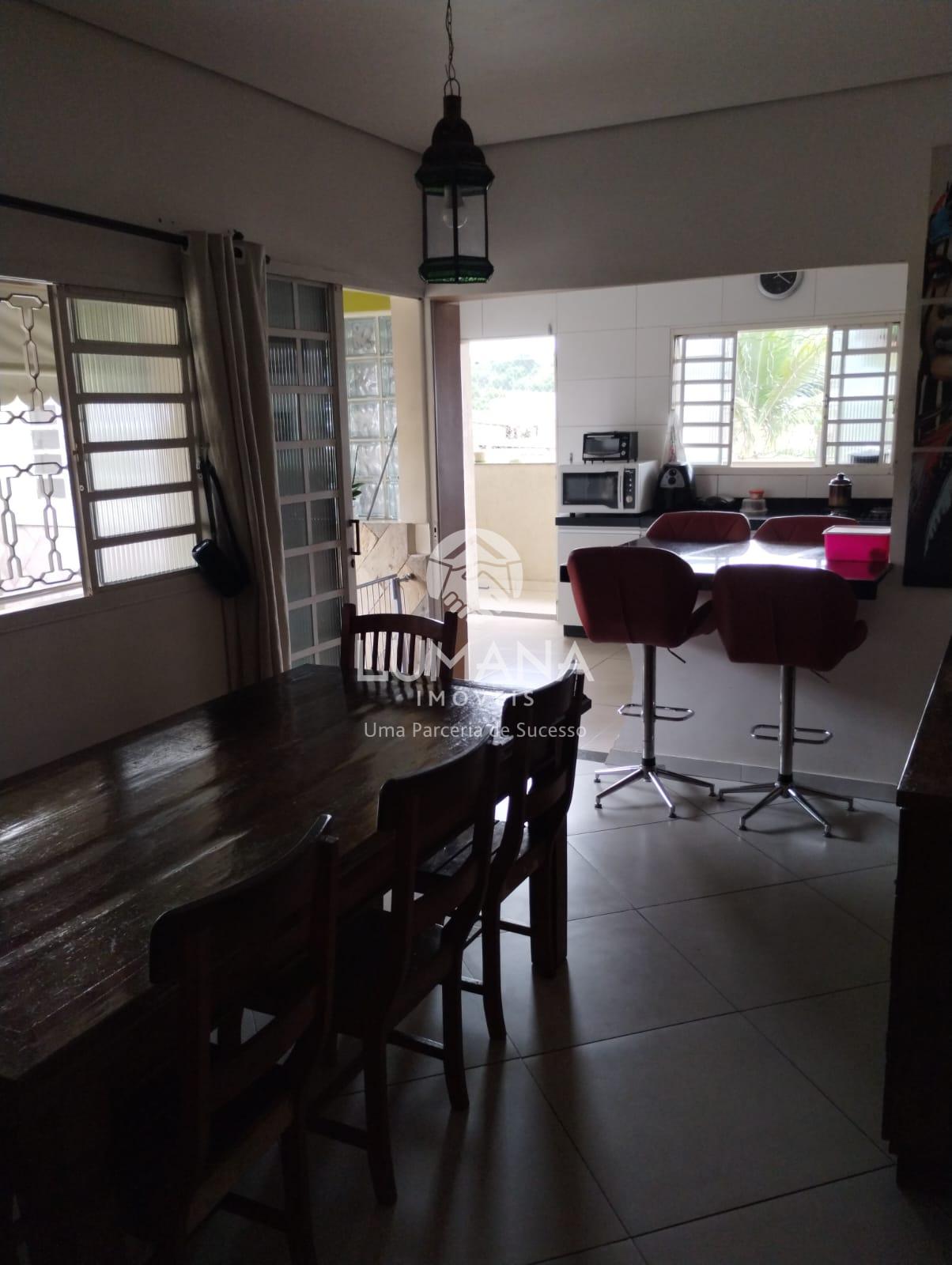 CASA COM PISCINA — foto 6 — São Benedito, Santa Luzia, MG