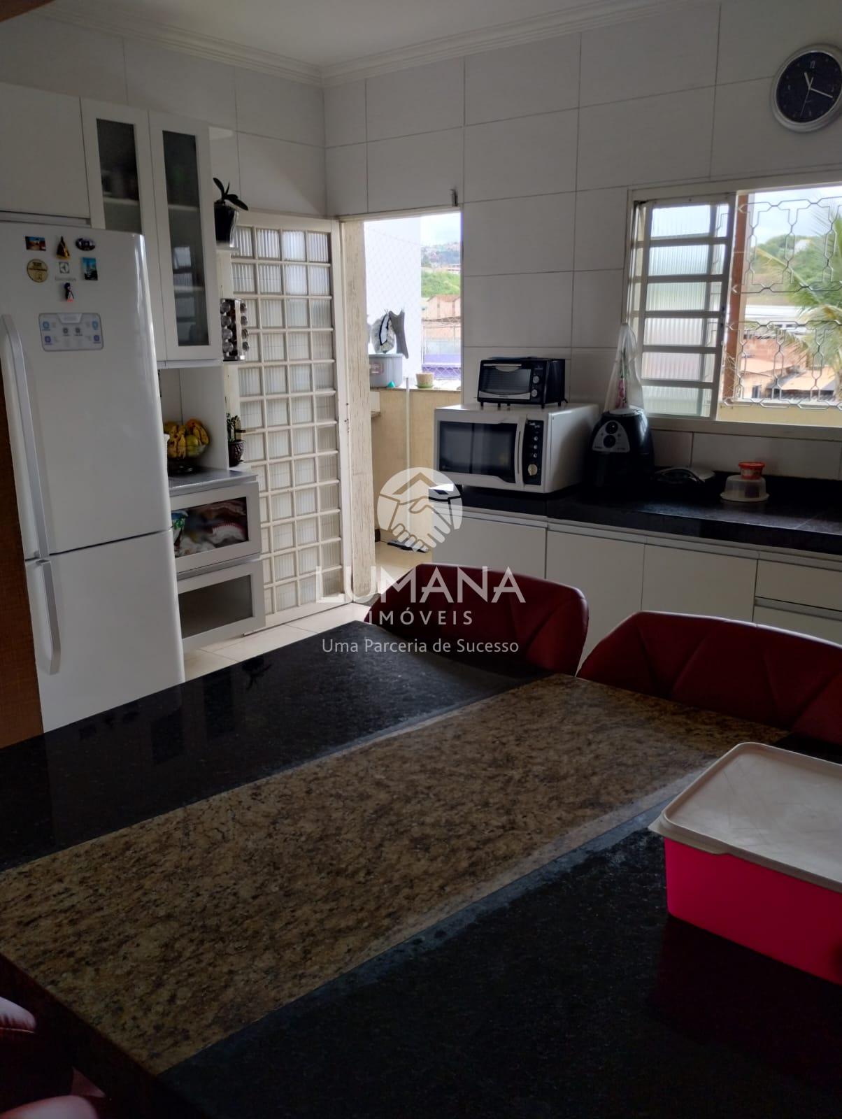 CASA COM PISCINA — foto 20 — São Benedito, Santa Luzia, MG