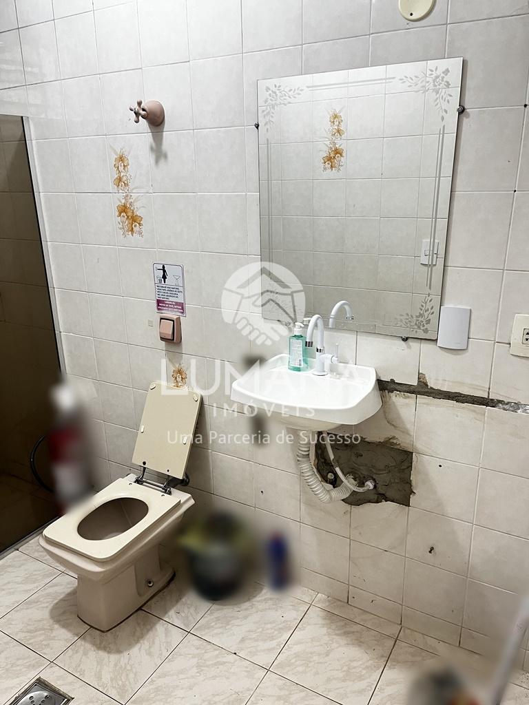 CASA COMERCIAL — foto 34 — Palmares, Belo Horizonte, MG