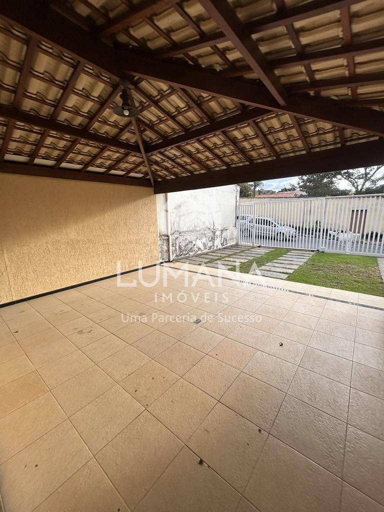 PRÓXIMA A ENTRADA DA CIDADE