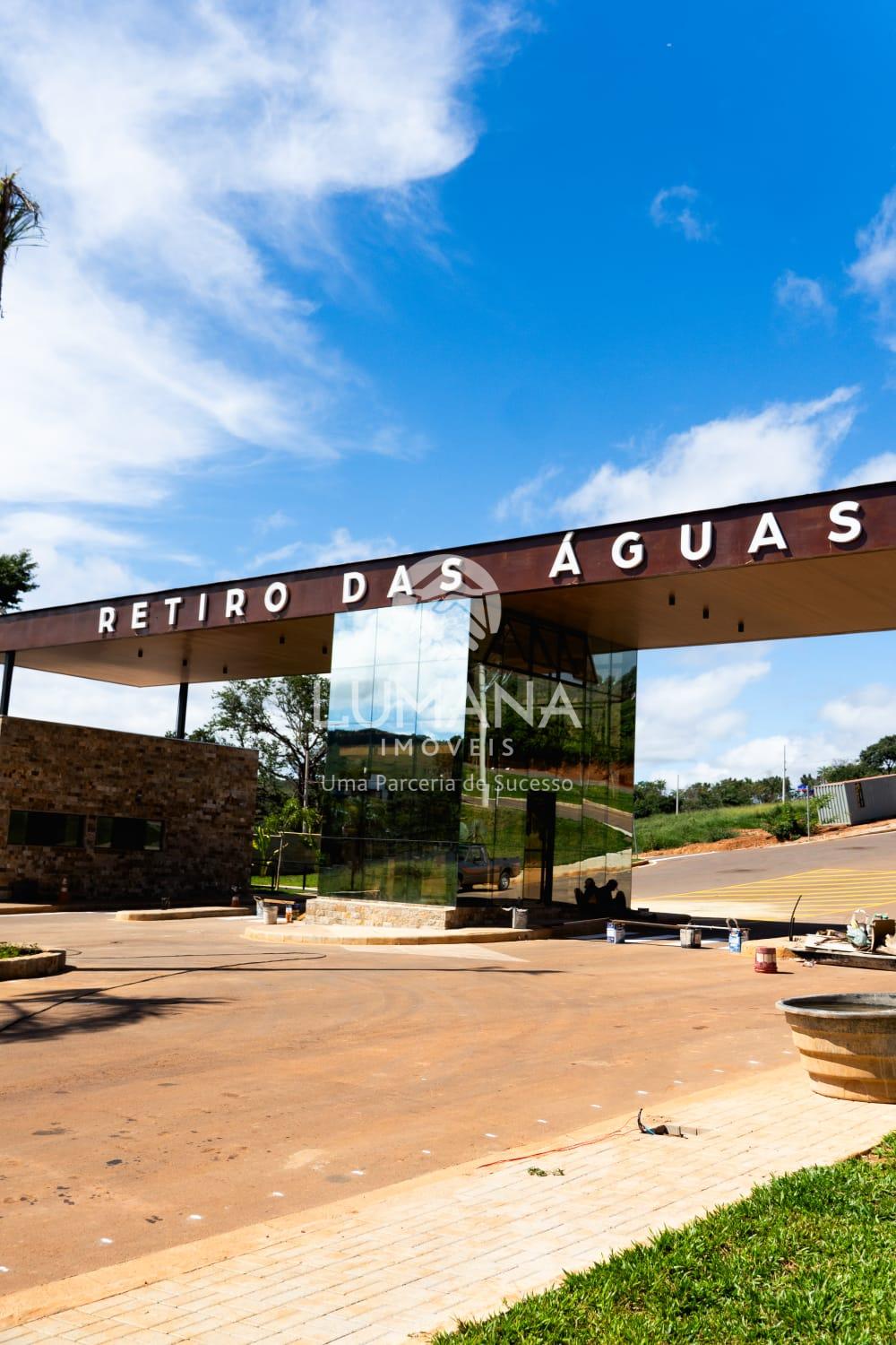 Lotes em condomínio/Lançamento