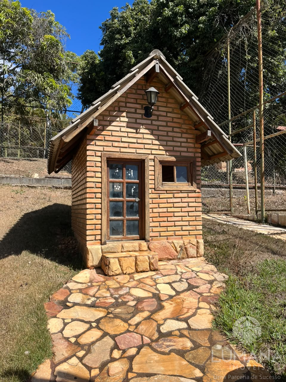 Casa em condomínio
