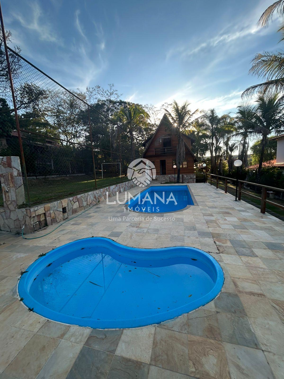 Casa em condomínio