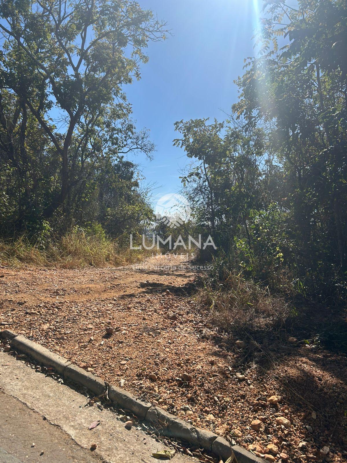 Área  Urbana / 20.000 m²