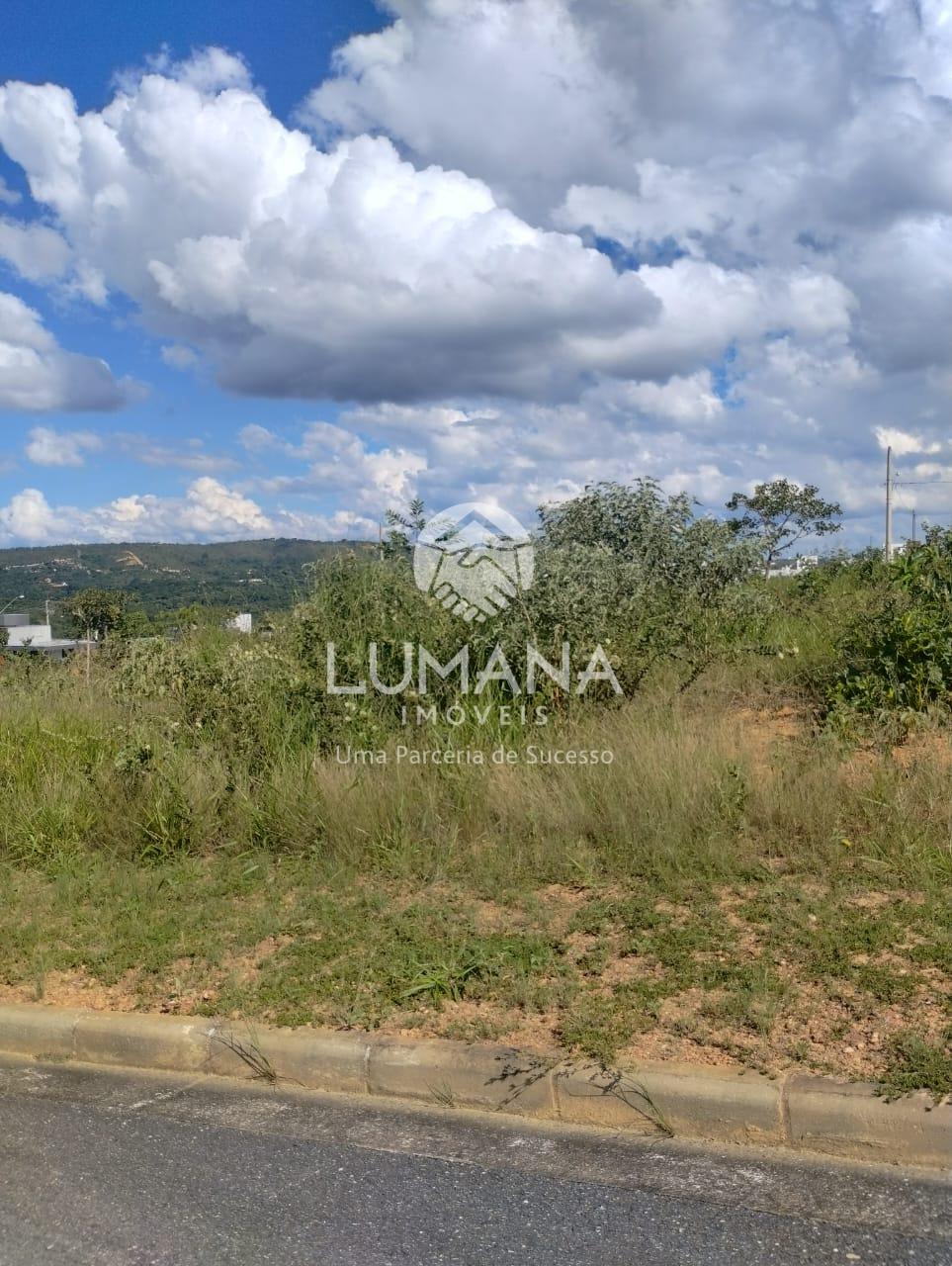 Lote em condomínio