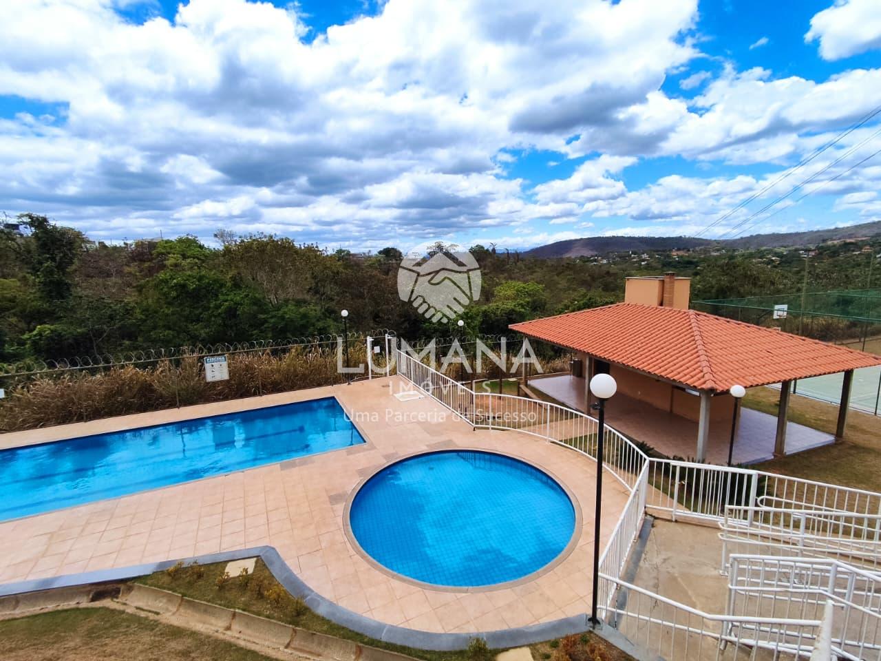 Ap. em condomínio Clube