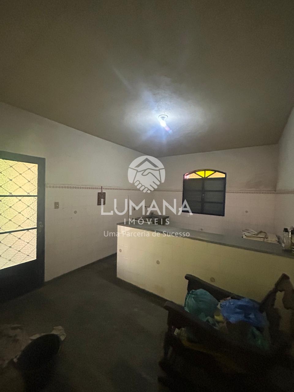 Casa em  lote 1.000 m²/Estilo Sítio