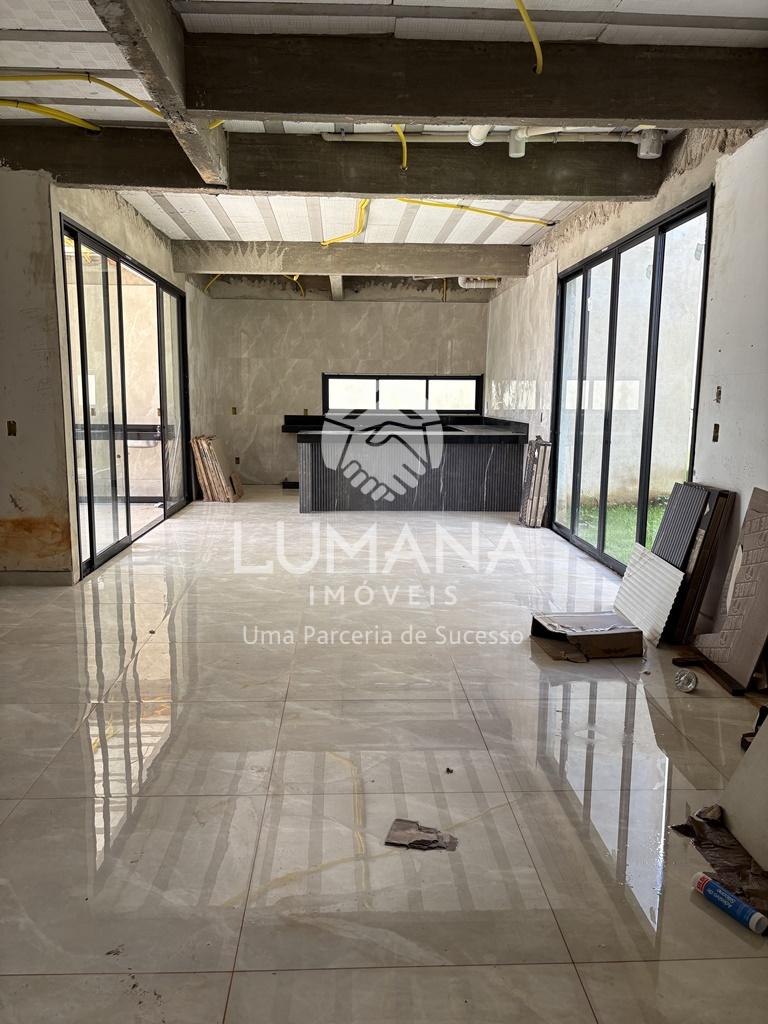 MODERNA RESIDÊNCIA COM PISCINA — foto 8 — Joá, Lagoa Santa, MG