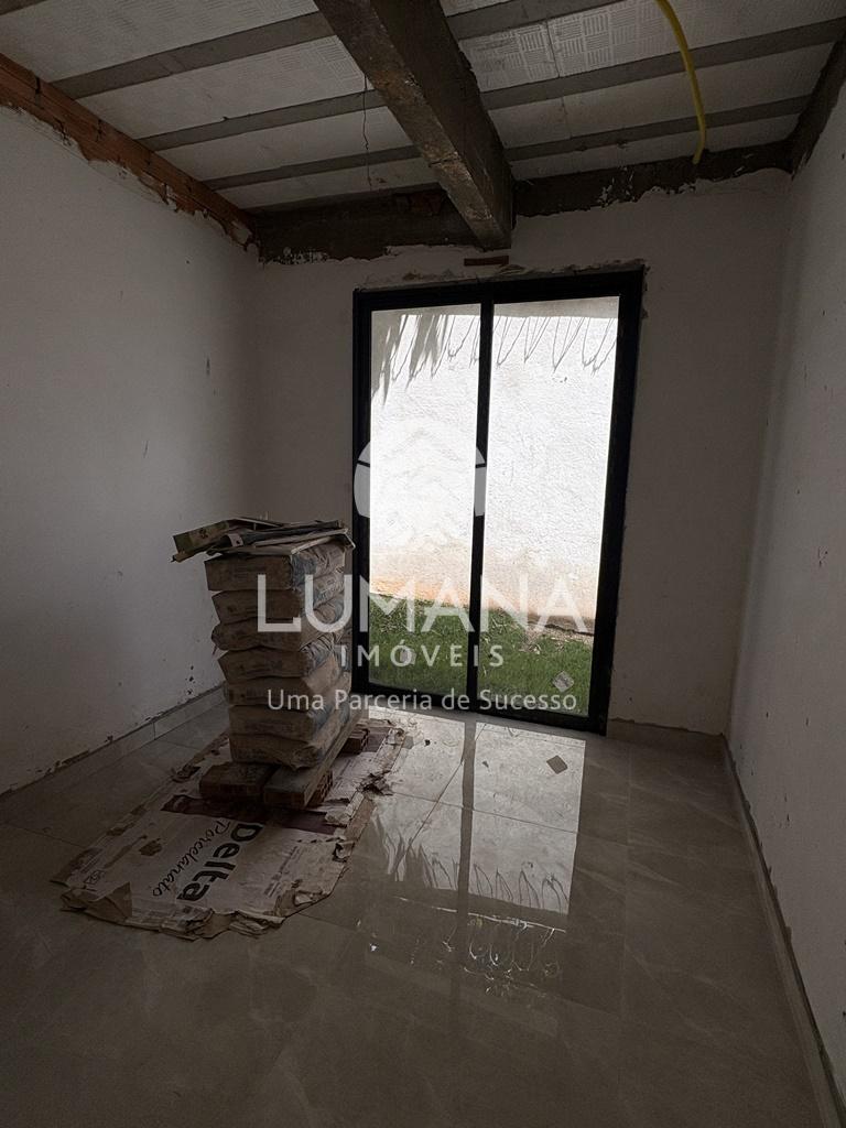MODERNA RESIDÊNCIA COM PISCINA — foto 13 — Joá, Lagoa Santa, MG
