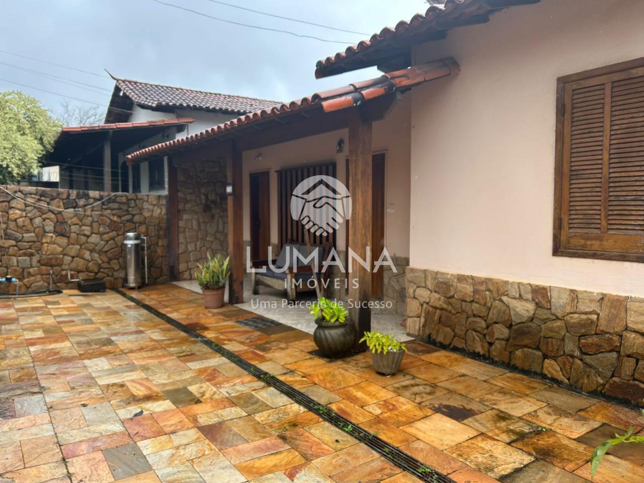 CASA COMERCIAL/RESIDENCIAL