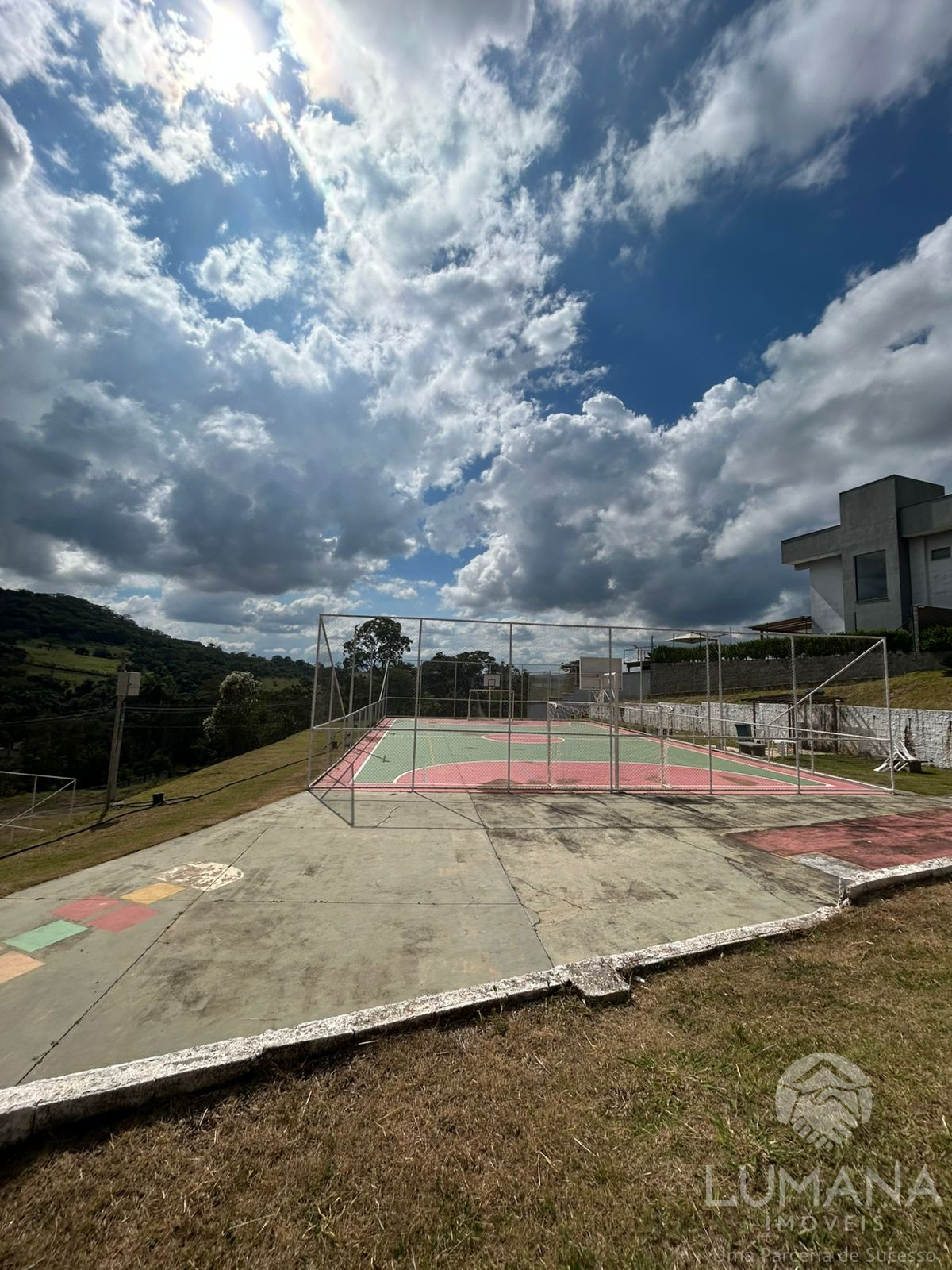 Lote em condomínio