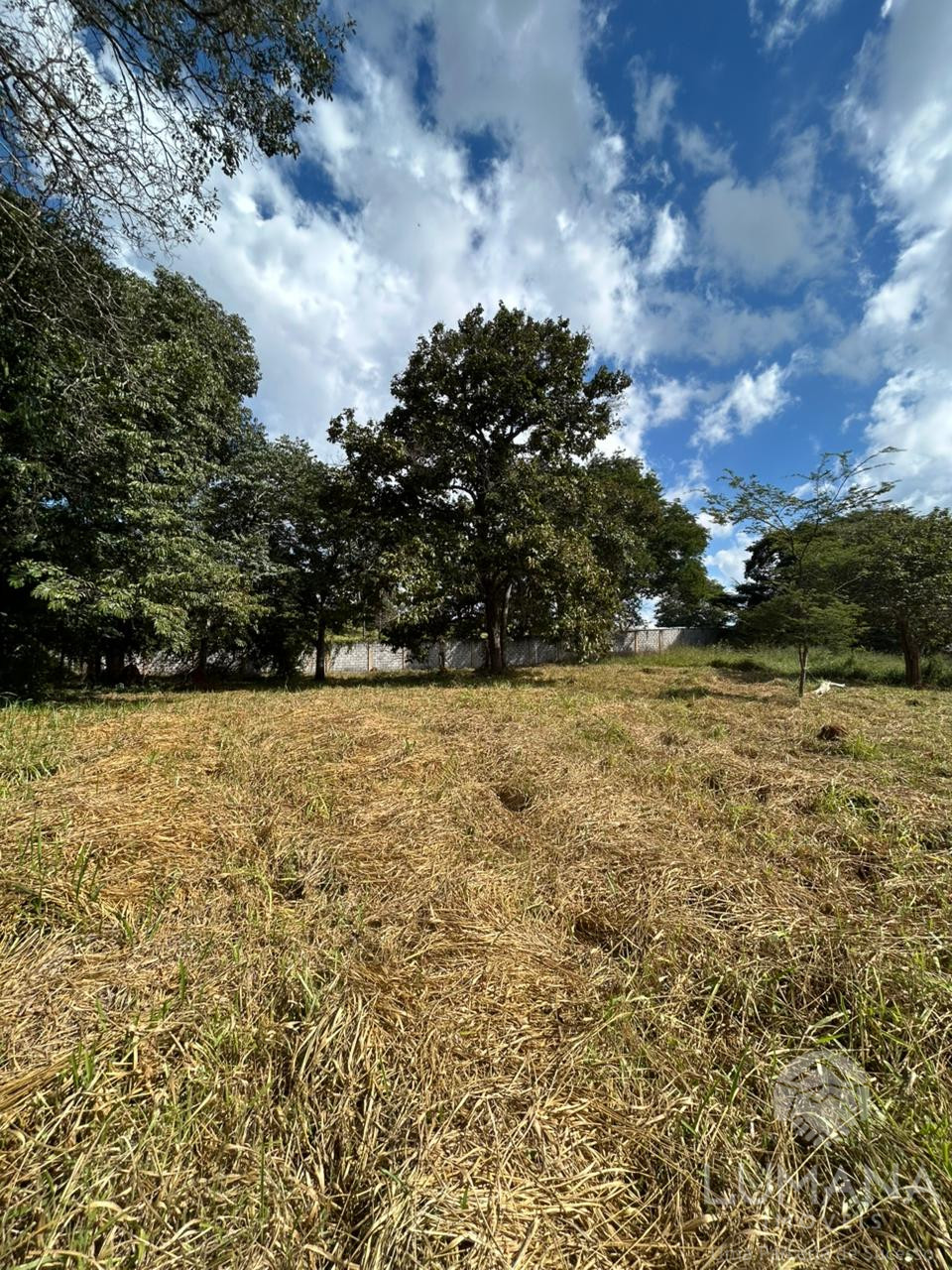 Lote em condomínio