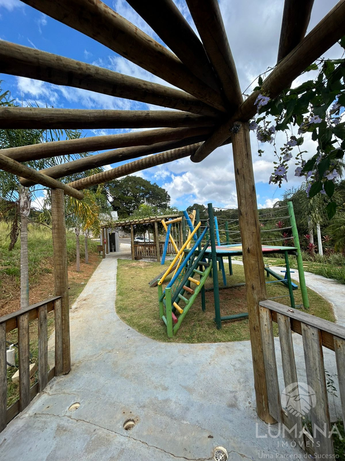 Lote em condomínio