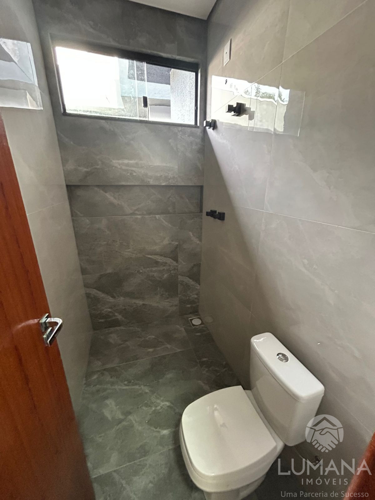 Casa em lote 203 m²