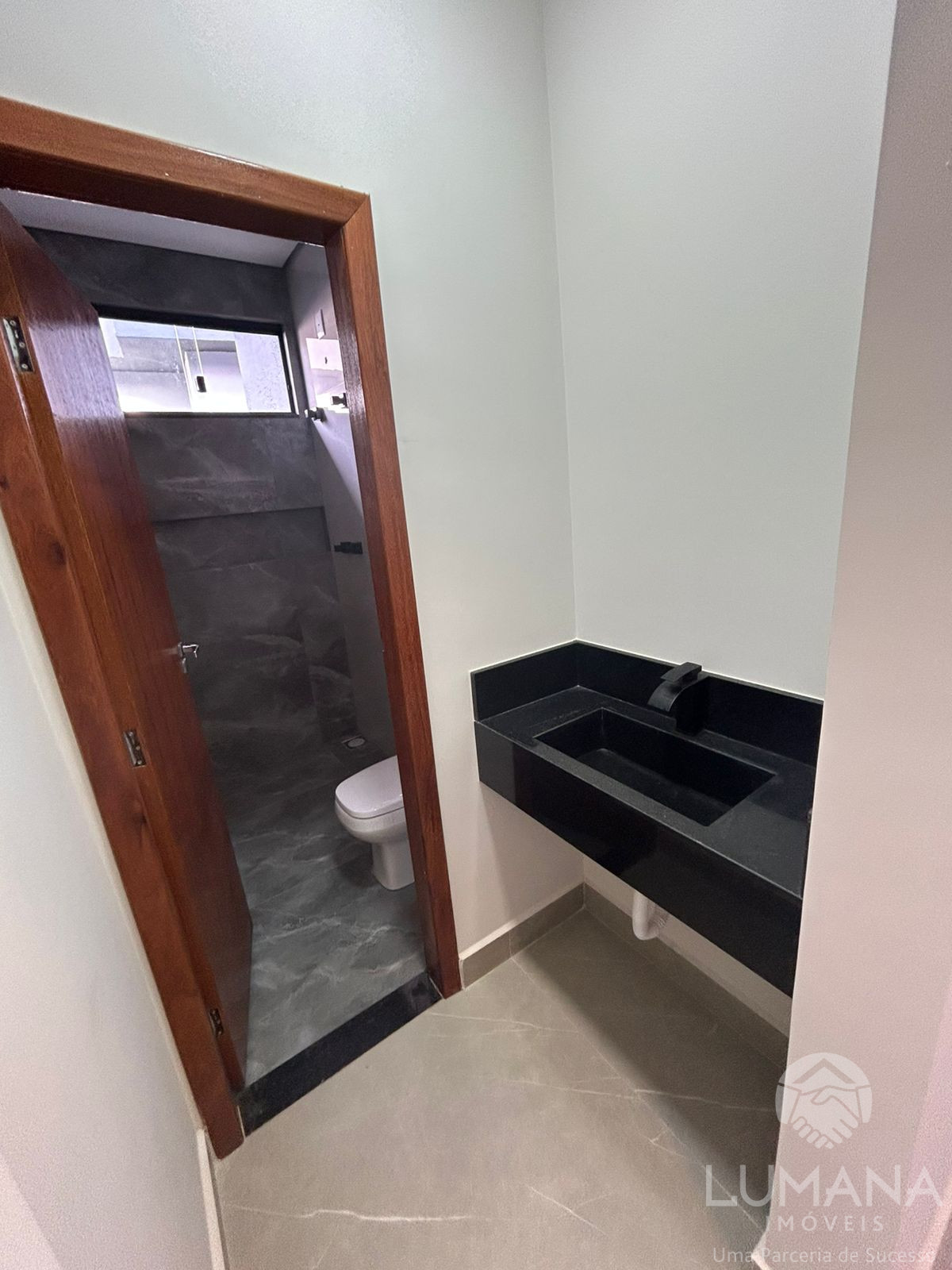 Casa em lote 203 m²