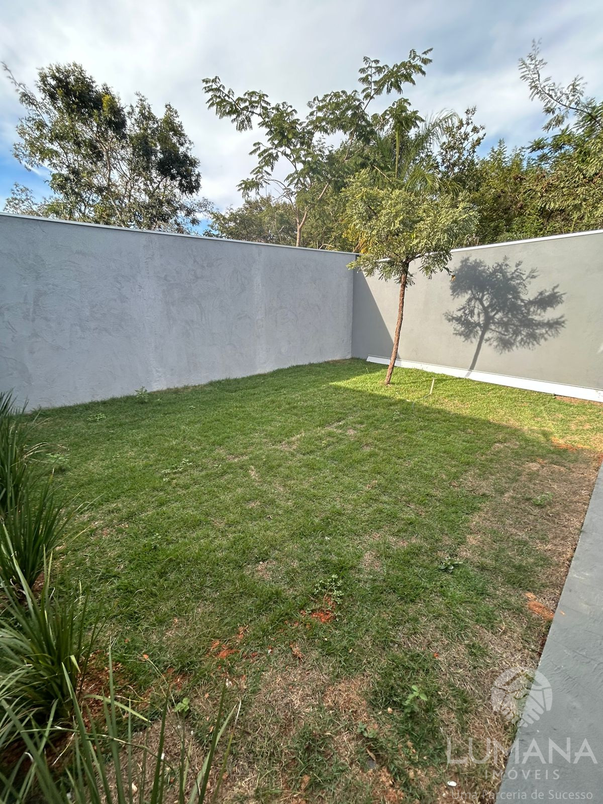 Casa em lote 203 m²