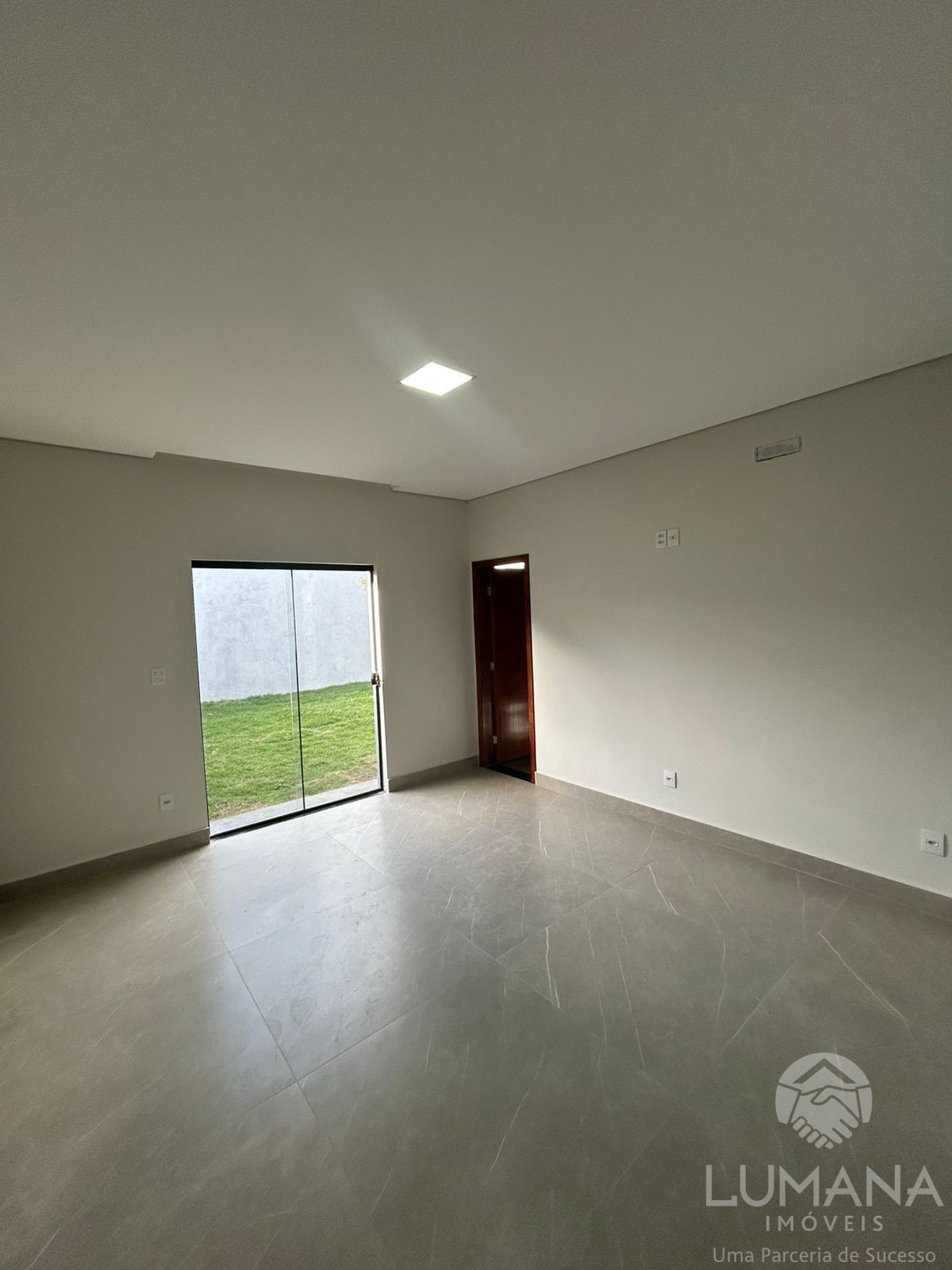 Casa em lote 203 m²