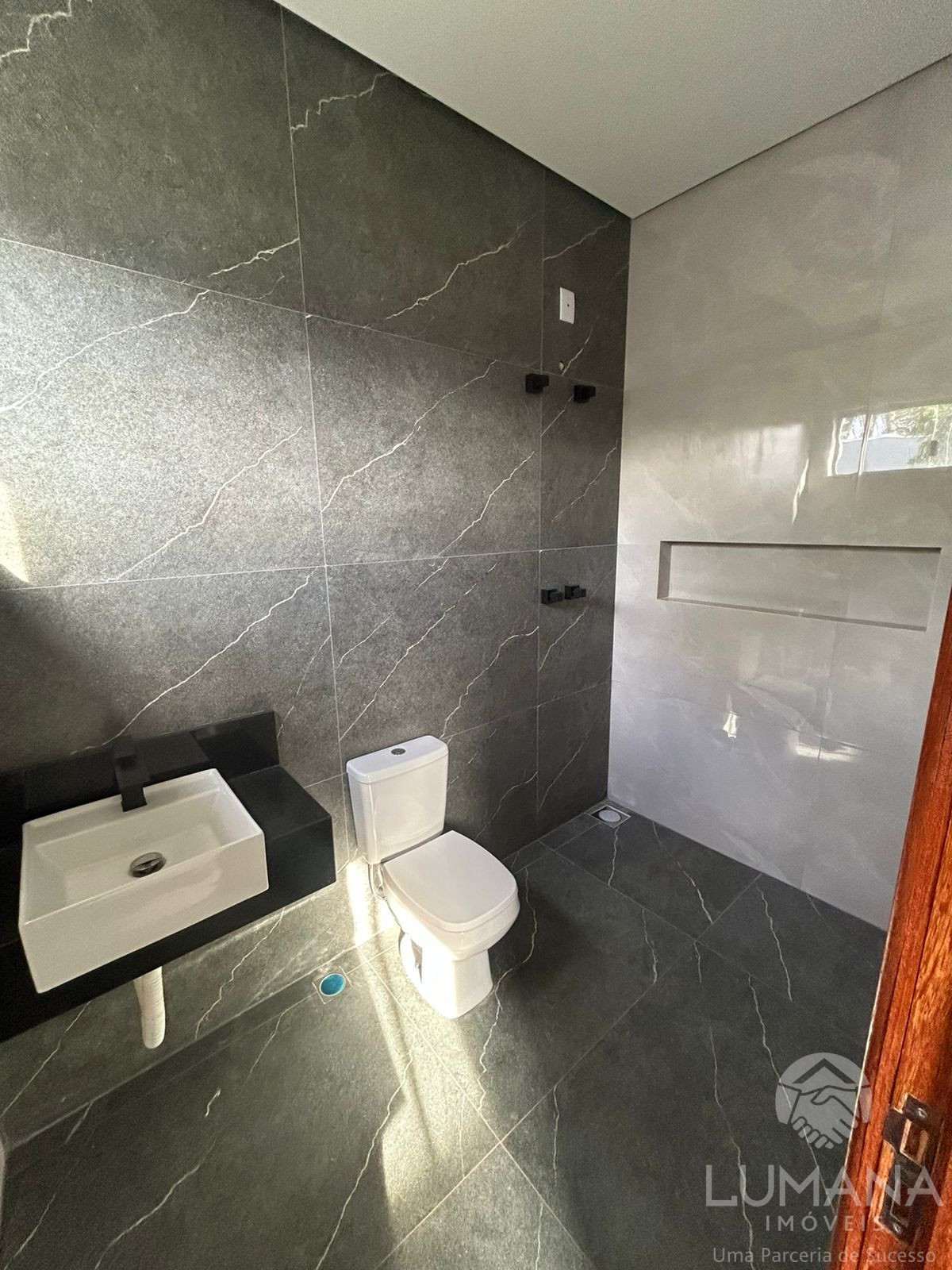 Casa em lote 203 m²