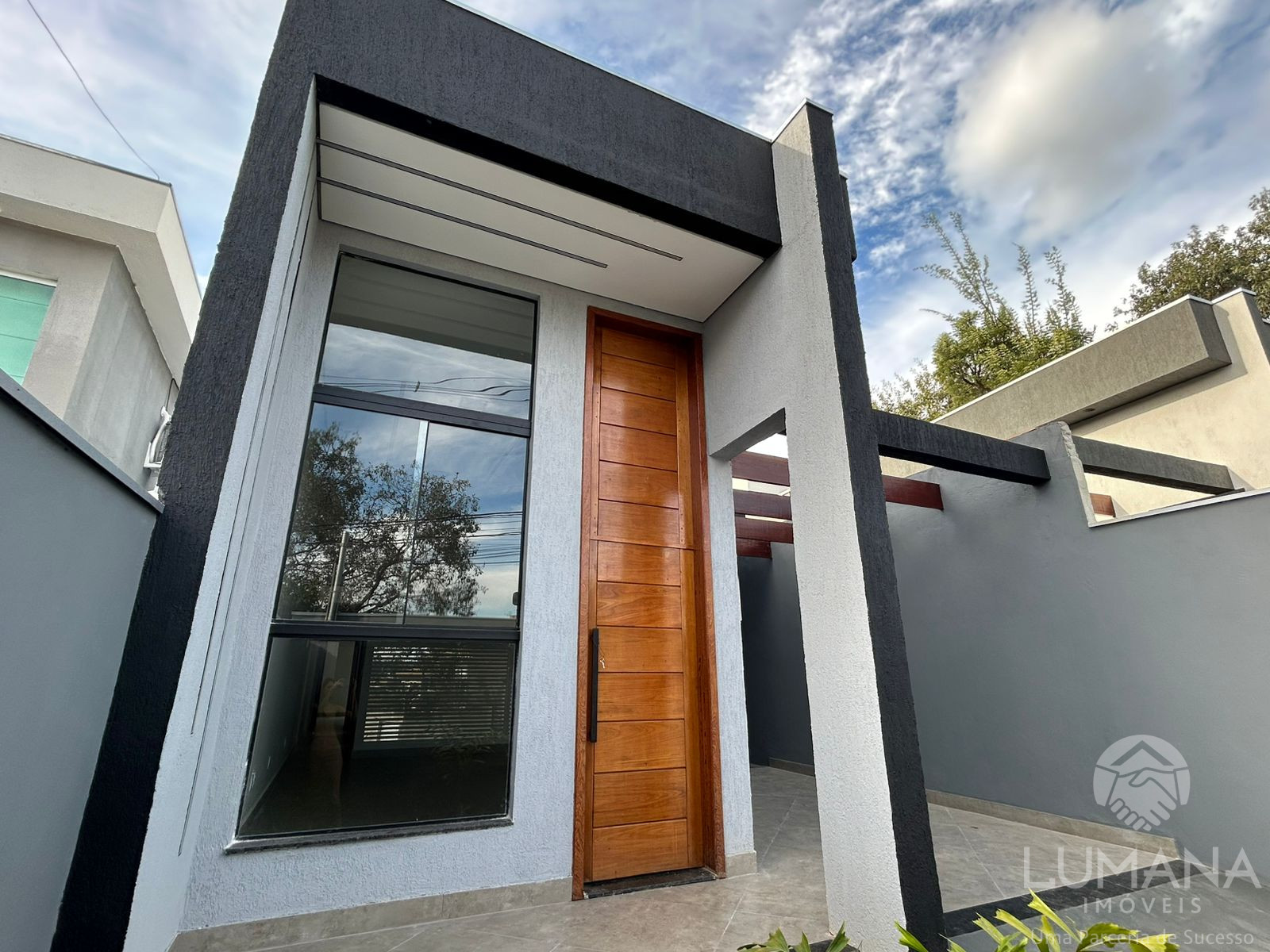 Casa em lote 203 m²