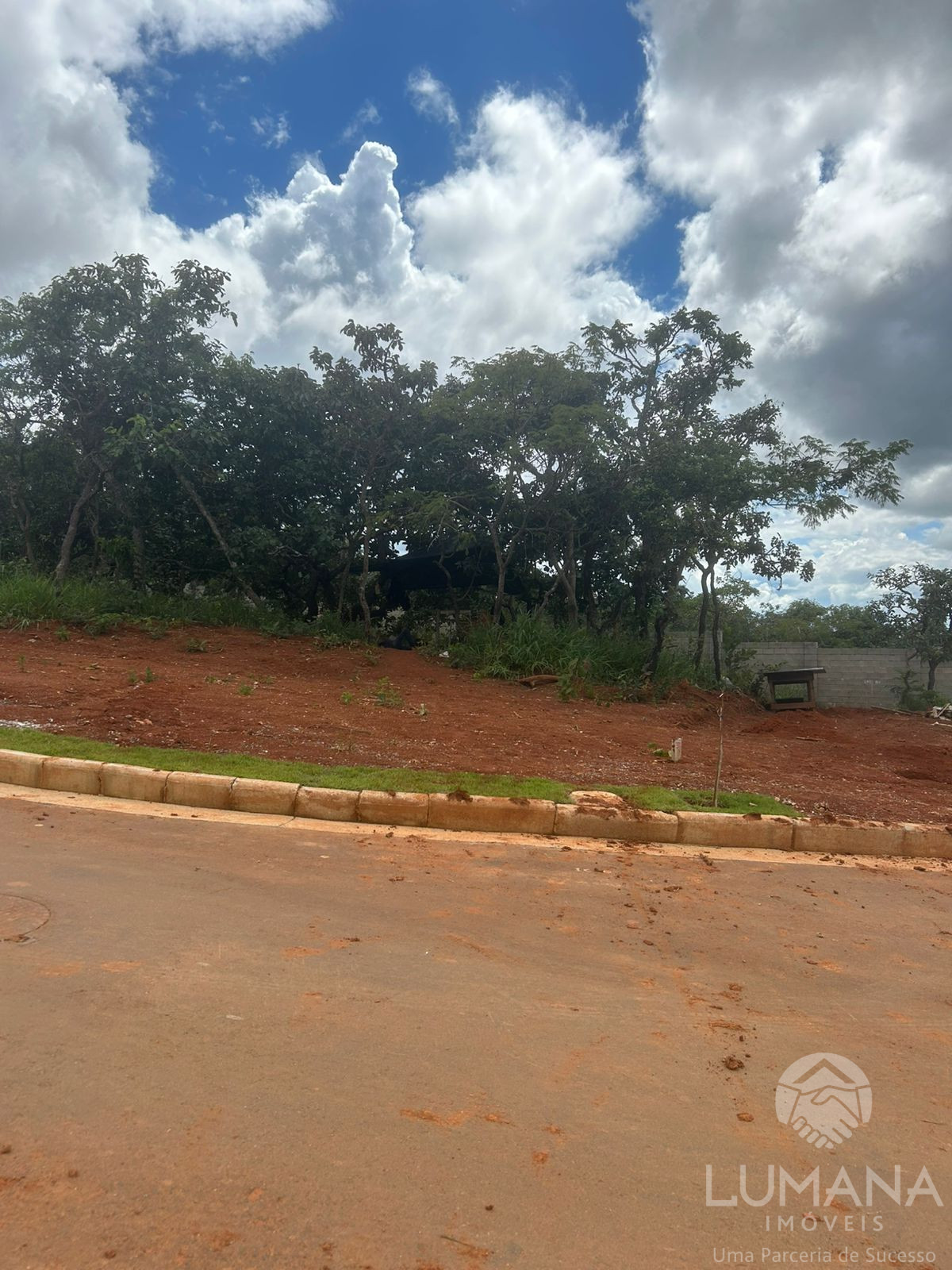 Lote em Residencial Fechado