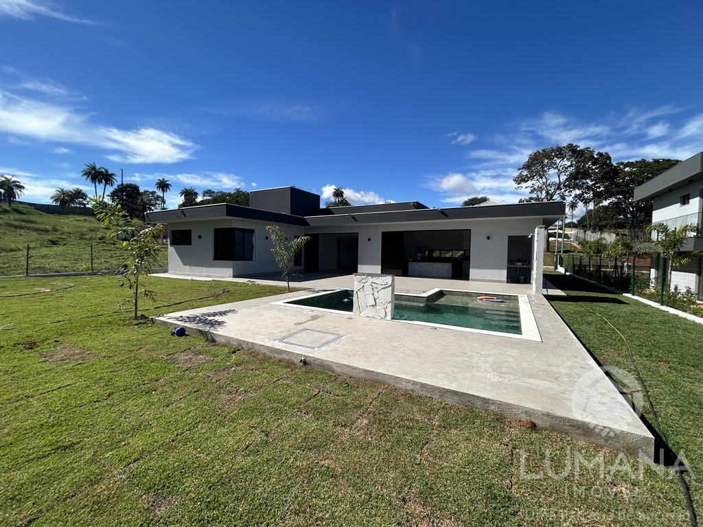 Casa em Condomínio