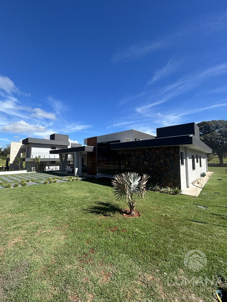 Casa em Condomínio