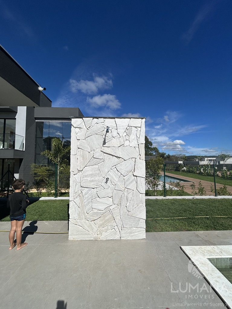 Casa em Condomínio